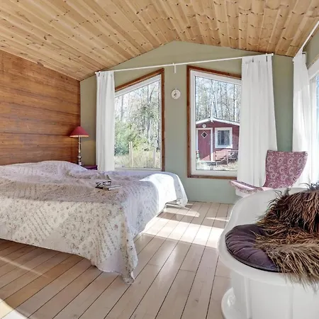 Pet Friendly In * Stege